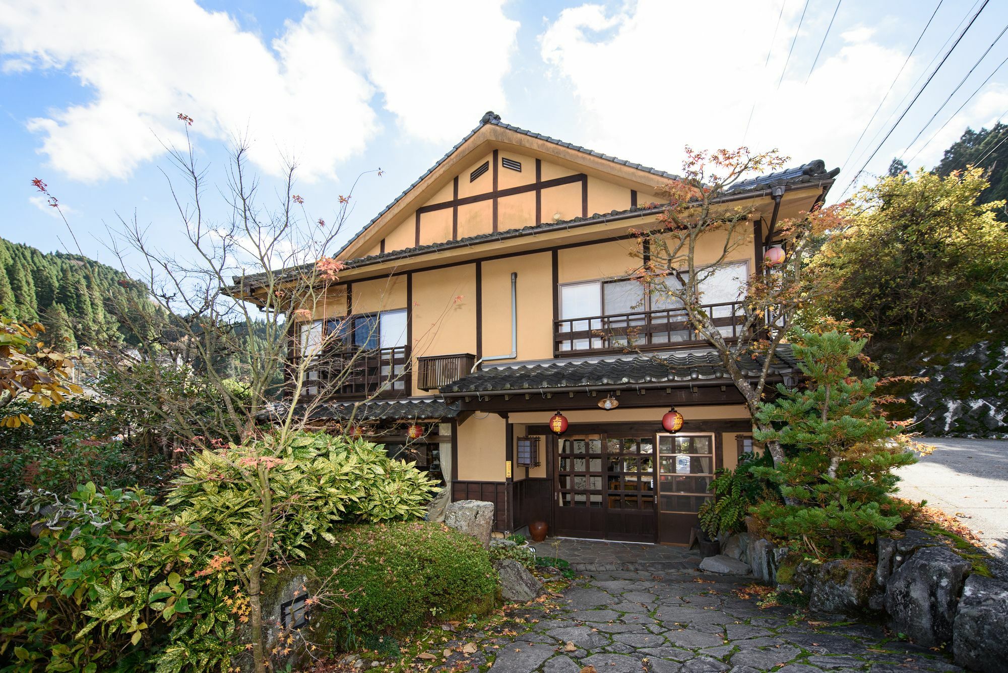 Yunohira Kamiyanagiya Hotel Yufu Exterior photo